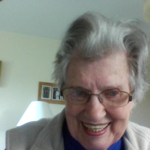 Janet Hutton Photo 34