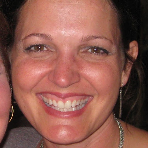 Sara Huffman Photo 37
