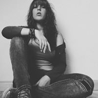 Rebecca Hendricks Photo 39