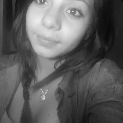 Wendy Quinones Photo 21
