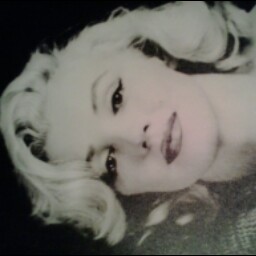 Lisa Carter Photo 9