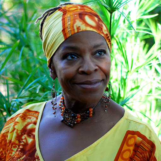 Gail Clay Photo 31