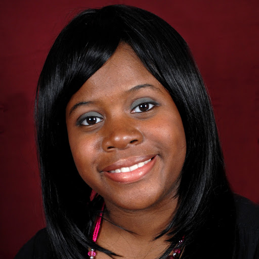 Danielle Robinson Photo 11