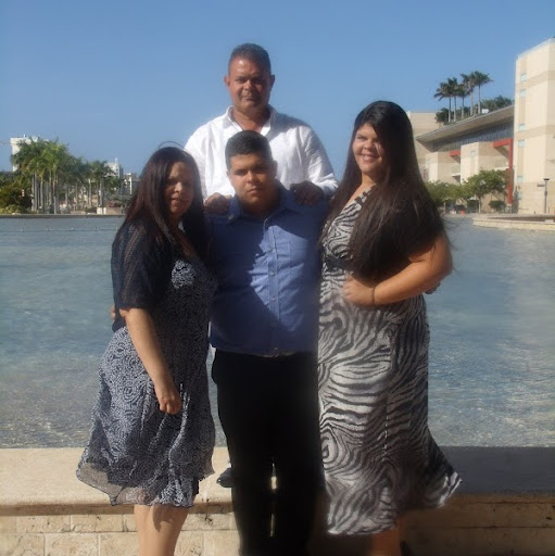 Carmelo Montanez Photo 17