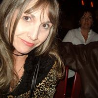 Julie Lyman Photo 10