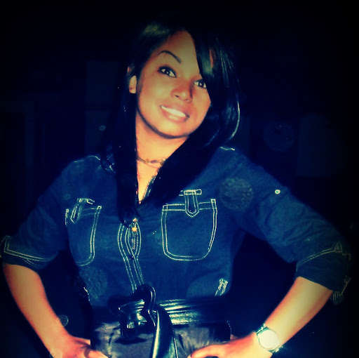 Veronica Quiroz Photo 32