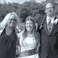 Angela Pierce Photo 46