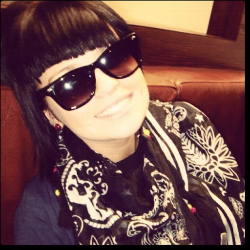 Victoria Best Photo 9