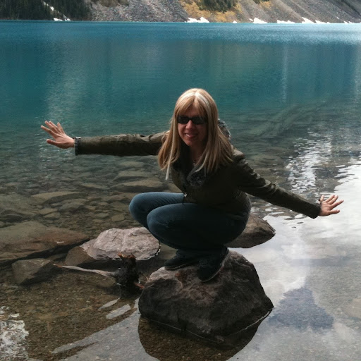 Robyn Thompson Photo 33