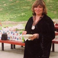 Vivian Shaw Photo 35