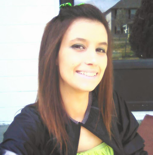 Heather Kelly Photo 38