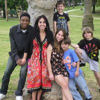 Alma Stone Photo 4