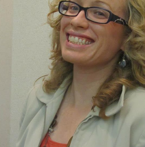 Julie Tyler Photo 30