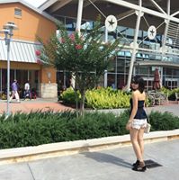 Kelly Dinh Photo 15