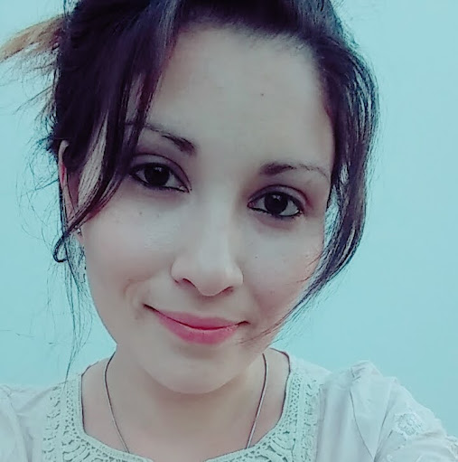 Erika Fernandez Photo 21