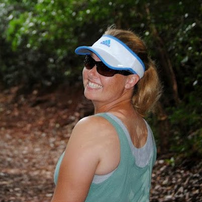 Amy Moore Photo 15