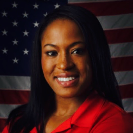 Lauren Gibbs Photo 42