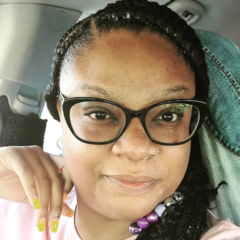 Danielle Anderson Photo 15