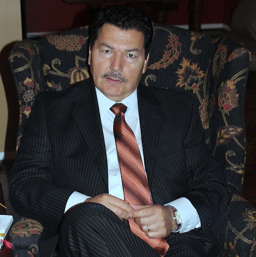 Leopoldo Franco Photo 22