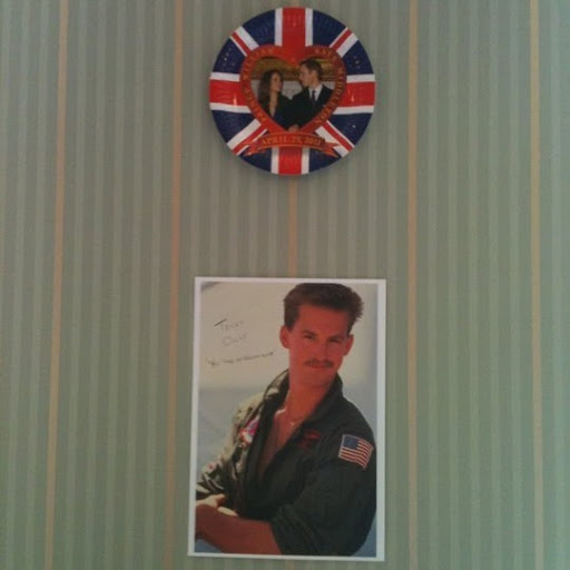 Andrew Dickinson Photo 21