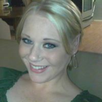 April Newsom Photo 27