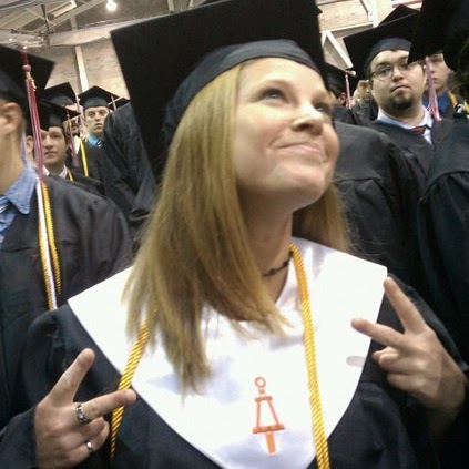 Molly Richardson Photo 18