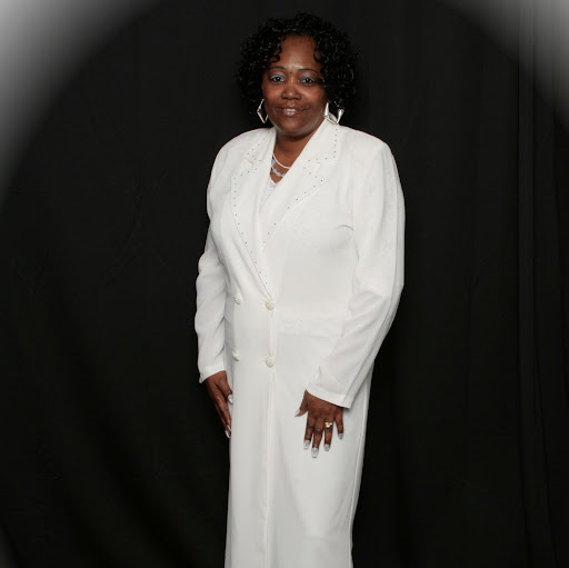 Marie Rogers Photo 14
