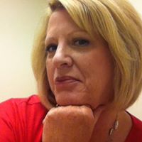 Lori Emery Photo 7
