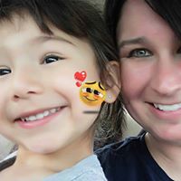 Lisa Chavarria Photo 16