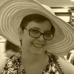 Edith Rivas Photo 11