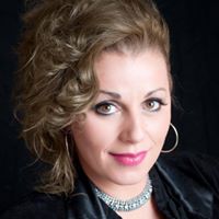 Kelly Webster Photo 40