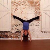 Deanna Oliver Photo 14