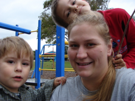 Kimberly Woodward Photo 27
