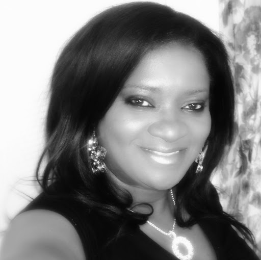 Gina Brown Photo 44