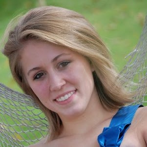 Annie Ellis Photo 11