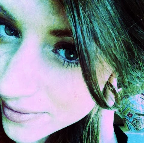 Amy Kendall Photo 10