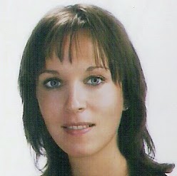 Sarah Pedersen Photo 21