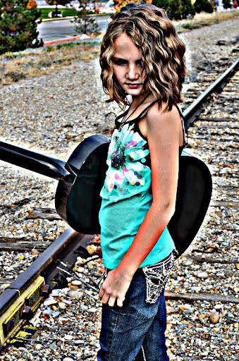 Aj Thompson Photo 14