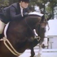 Stephanie Carr Photo 33