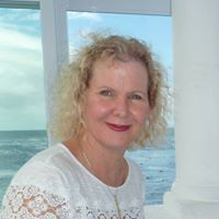 Lorraine Blake Photo 20