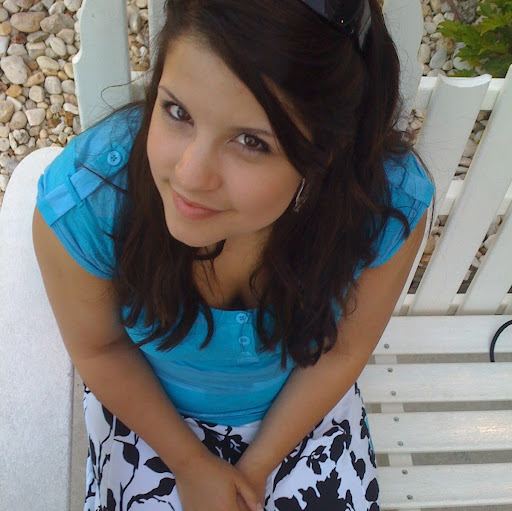 Samantha Quinn Photo 12