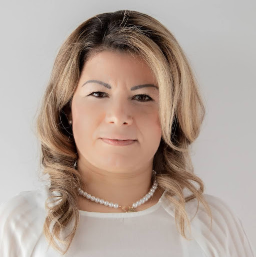 Elia Martinez Photo 47