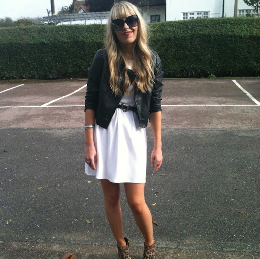 Victoria Ingram Photo 9