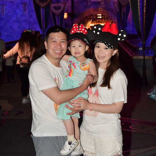 Linda Zhang Photo 14