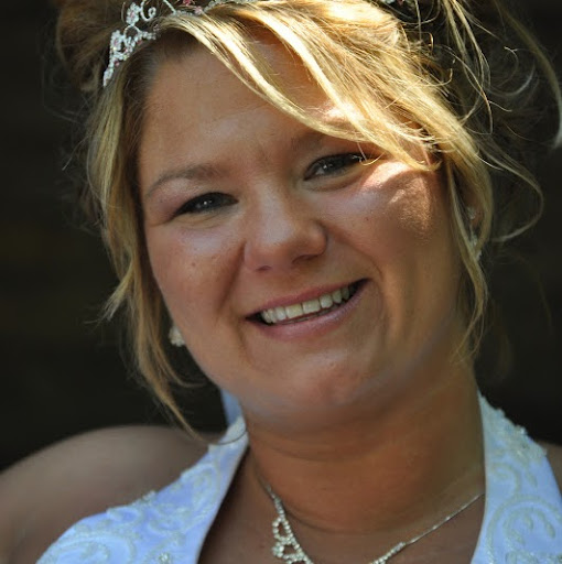 Lisa Keller Photo 37
