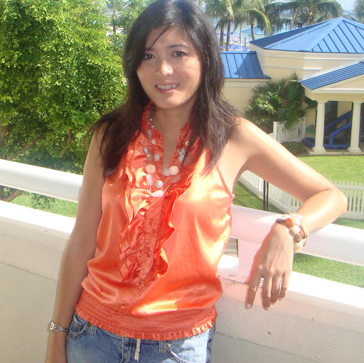 Theresa Nguyen Photo 30