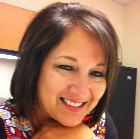 Gina Stevens Photo 9