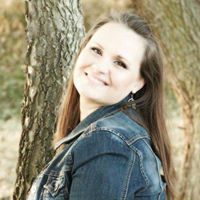 Kimberly Lowe Photo 18