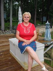 Helen Green Photo 14