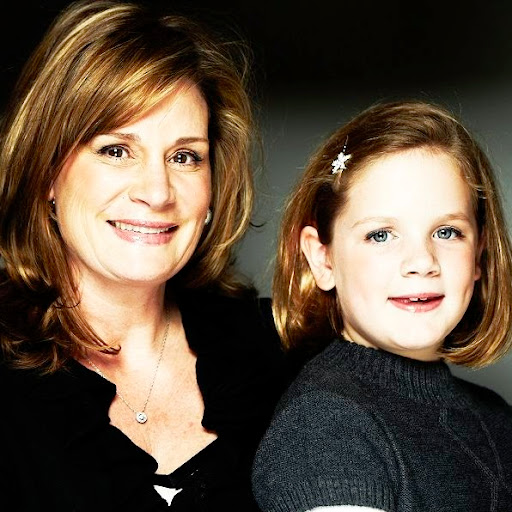 Julie Sheehan Photo 35